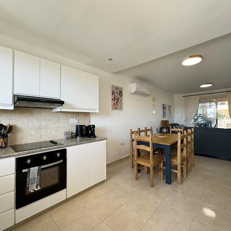 Appartamento Royal-Seacrest Oasis, Pool-Side Paphos Esterno foto