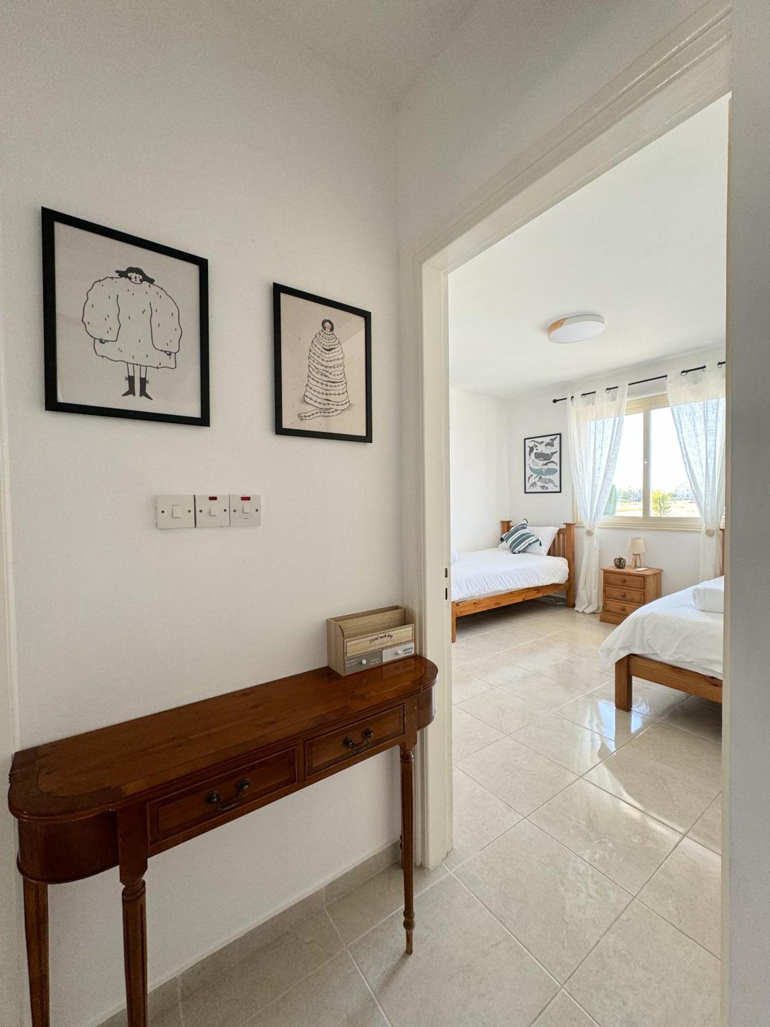 Appartamento Royal-Seacrest Oasis, Pool-Side Paphos Esterno foto