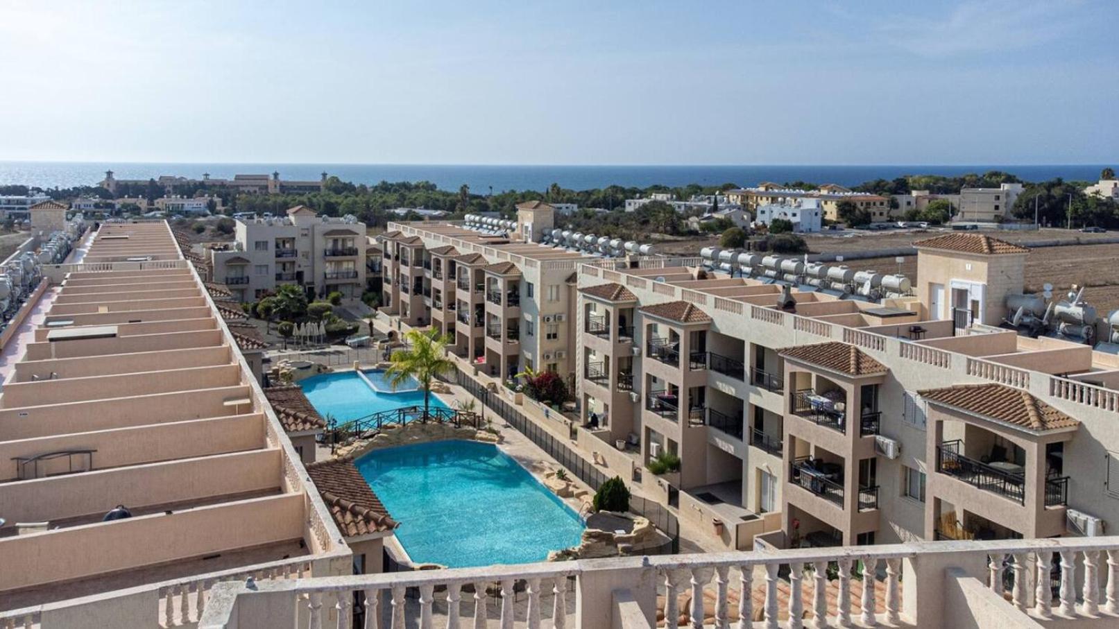 Appartamento Royal-Seacrest Oasis, Pool-Side Paphos Esterno foto