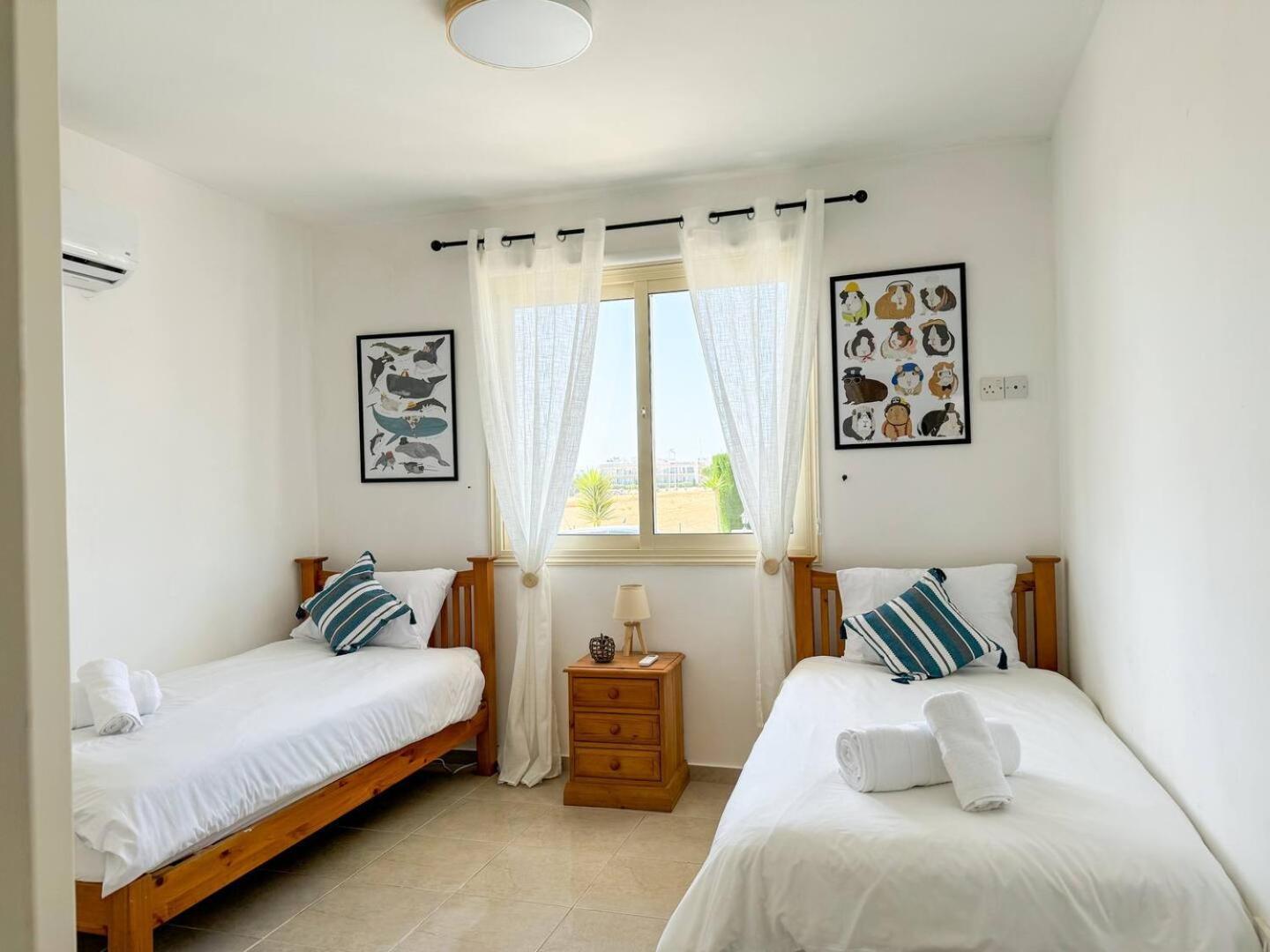 Appartamento Royal-Seacrest Oasis, Pool-Side Paphos Esterno foto