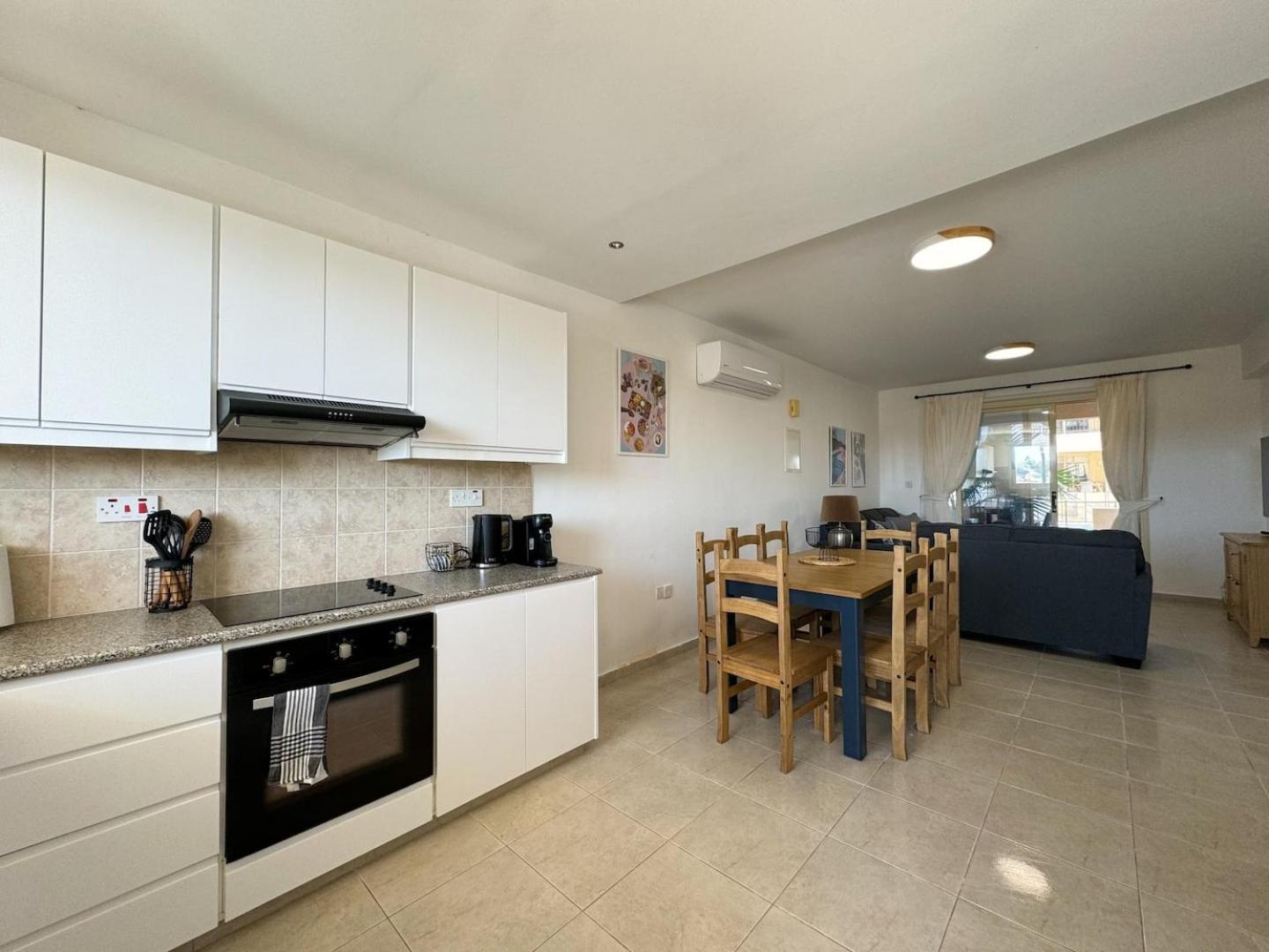 Appartamento Royal-Seacrest Oasis, Pool-Side Paphos Esterno foto